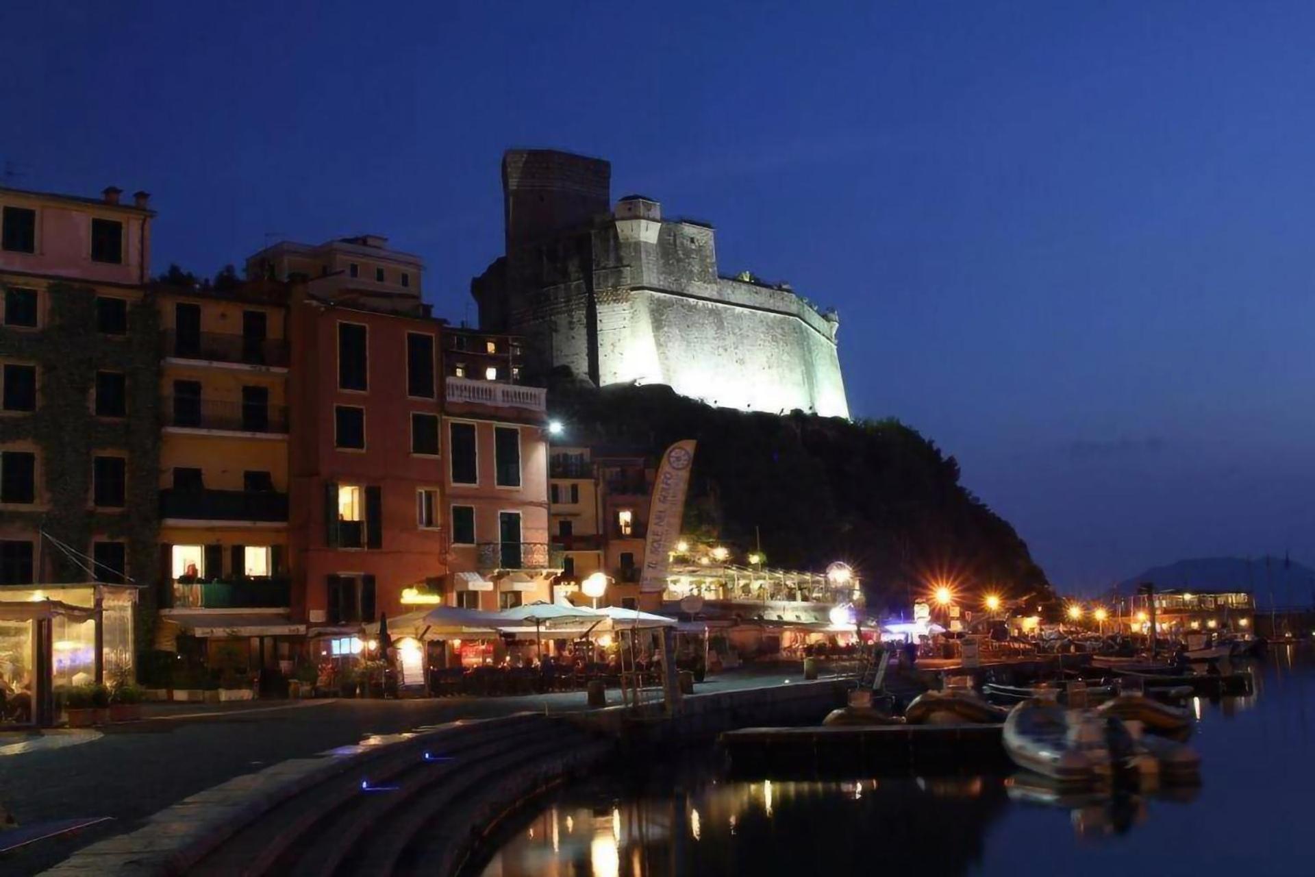 Affittacamere "In Piazzetta Da Vasco" Lerici Exterior foto